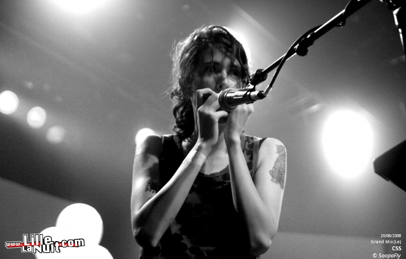 CSS, Curry and Coco et Poney Poney au Bataclan en live - photo n°19