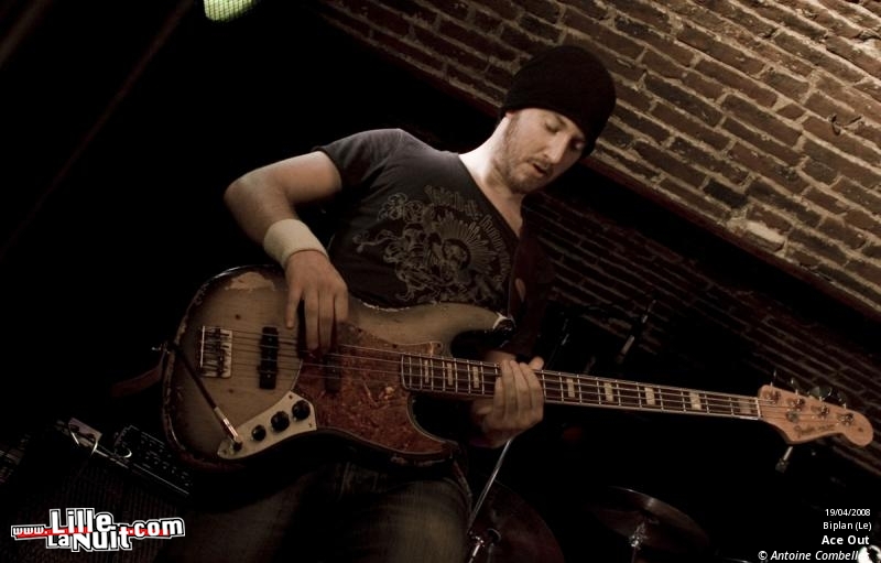 Labo, Ace Out, Devon et Klakomaniak au Biplan en live - photo n°3