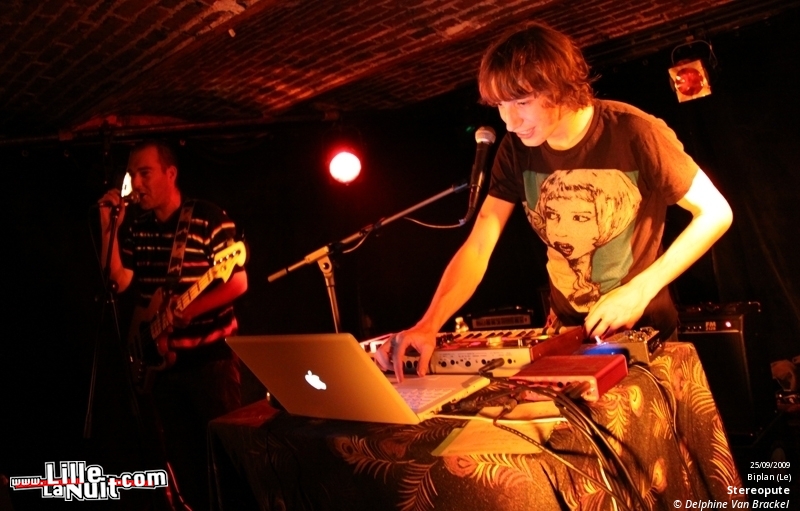 Douglas and the Beauties & Stereopute au Biplan en live - photo n°3