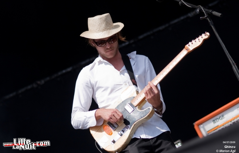 Expatriate, Ghinzu, Gossip, Bloc Party, Kaiser Chiefs, Placebo, Crookers au Main Square Festival en live - photo n°81