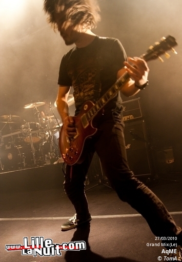 AqME + Mass Hysteria au Grand Mix en live - photo n°28