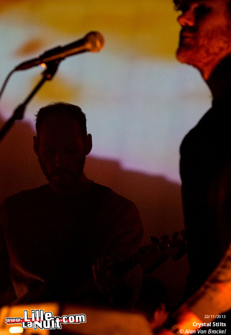 Crystal Stilts + The Holydrug Couple à De Kreun en live - photo n°1