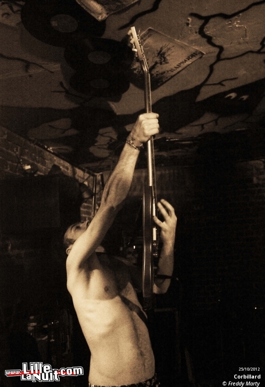 Burning Lady + Corbillard au Monk’s Café en live - photo n°11