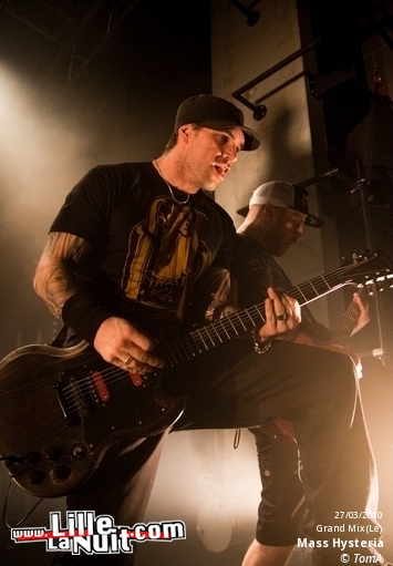 AqME + Mass Hysteria au Grand Mix en live - photo n°14