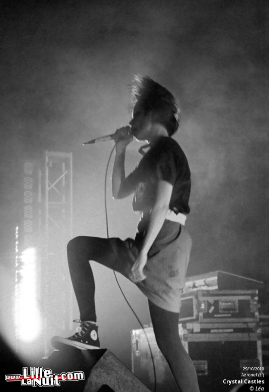 Crystal Castles + Beat Torrent + Slagsmâlsklubben en live - photo n°16