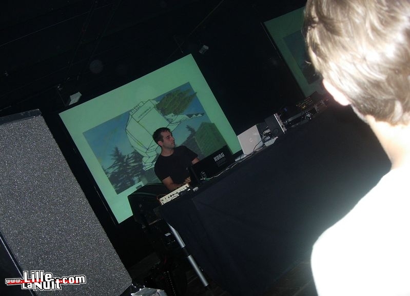 Name 2006 – Jour 1 au Tri Postal en live - photo n°17