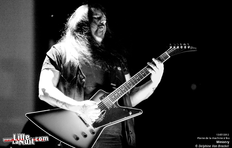 Dour Festival 2012 – jour 2 (part 2) : Ministry, Sébastien Tellier, Fanfarlo, etc. en live - photo n°12