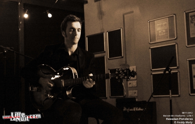 Hawaiian Pistoleros + Precious Oldies à la Maison des Etudiants de Lille 1 en live - photo n°16
