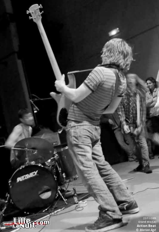 A place to bury strangers & Action Beat au Grand Mix en live - photo n°19