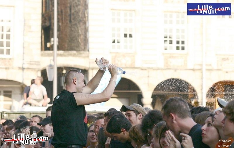Muse + The Kooks sur la Grand Place d’Arras en live - photo n°60