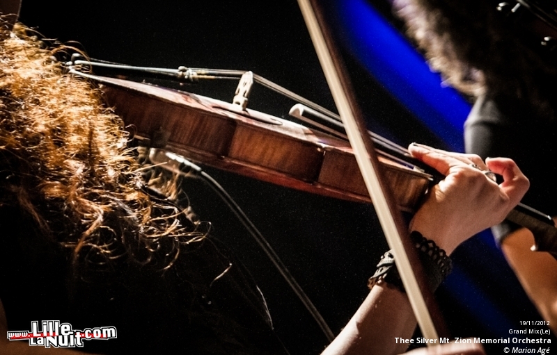 Thee Silver Mt. Zion Memorial Orchestra + Matana Roberts au Grand Mix de Tourcoing en live - photo n°10