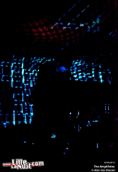 Poni Hoax + The Amplifetes au Grand Mix – Les Paradis Artificiels en live - photo n°25