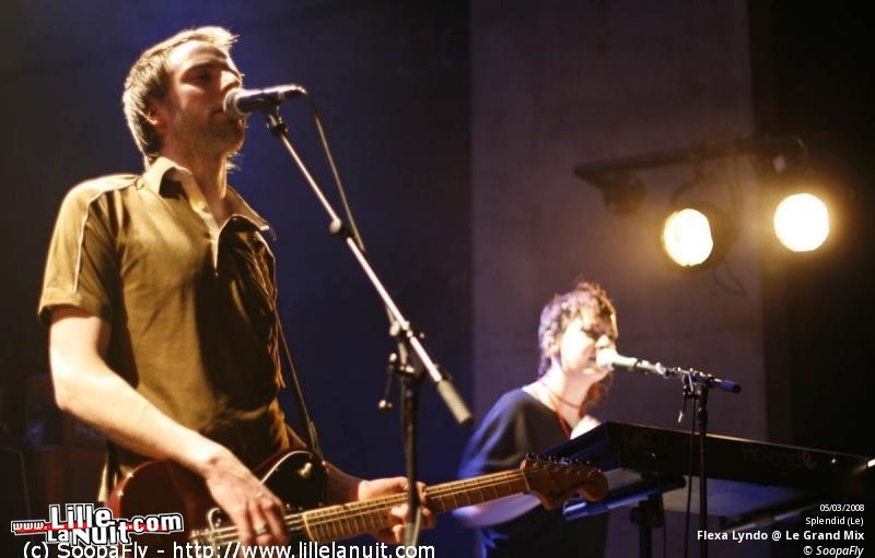 Hushpuppies et Flexa Lyndo au Grand Mix en live - photo n°4