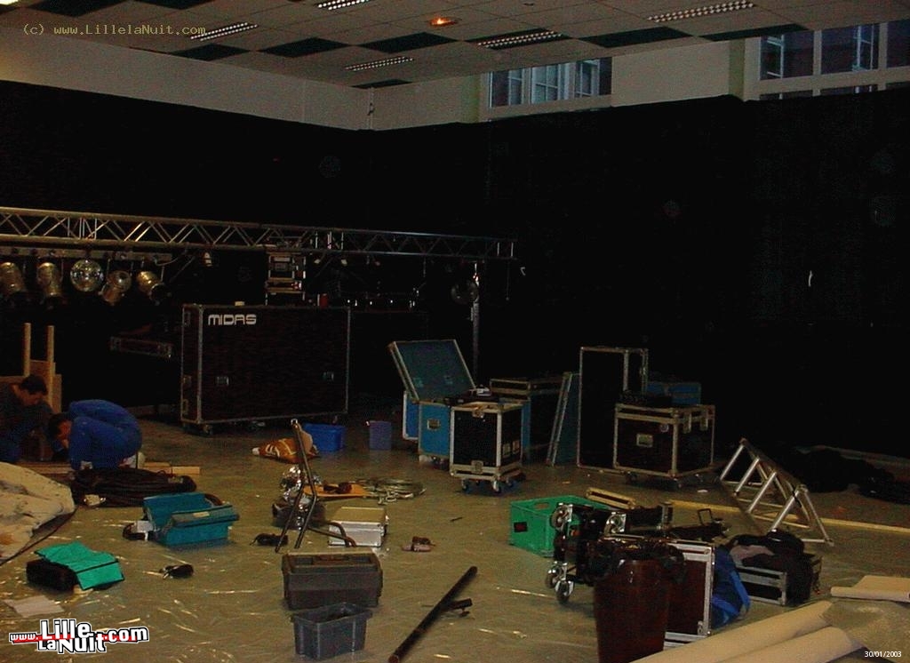 Les préparatifs de la Nuit Icam 2003 en live - photo n°12