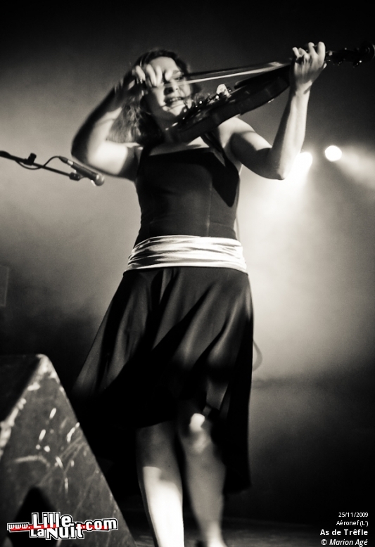 Barcella, Oldelaf & Monsieur D, As de Trêfle à l’Aéronef – Le Père Noël est-il un Rocker ? en live - photo n°3