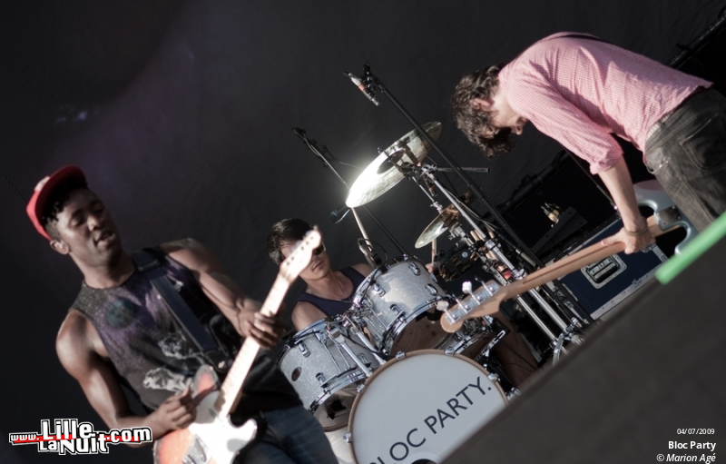 Expatriate, Ghinzu, Gossip, Bloc Party, Kaiser Chiefs, Placebo, Crookers au Main Square Festival en live - photo n°49