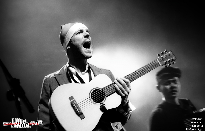 Barcella, Oldelaf & Monsieur D, As de Trêfle à l’Aéronef – Le Père Noël est-il un Rocker ? en live - photo n°20