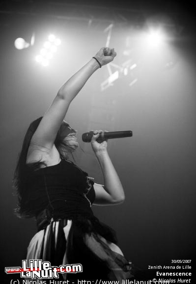 Evanescence & Mass Hysteria au Zénith en live - photo n°3