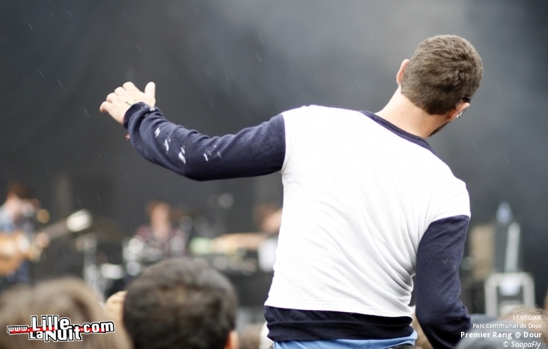 Dour : Tu étais au premier rang ? Tu es sûrement dedans ! en live - photo n°9