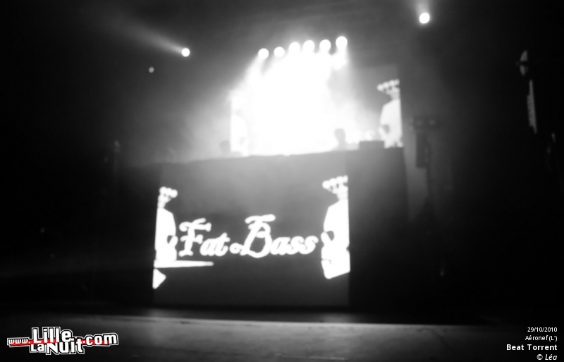 Crystal Castles + Beat Torrent + Slagsmâlsklubben en live - photo n°7