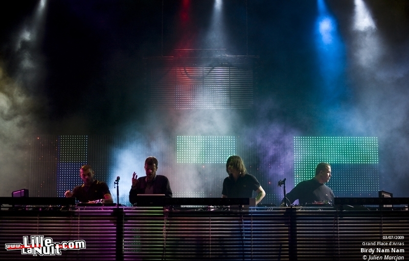 Ace Out, Phoenix, Lily Allen, Kanye West, Yuksek, Birdy Nam Nam au Main Square Festival en live - photo n°7