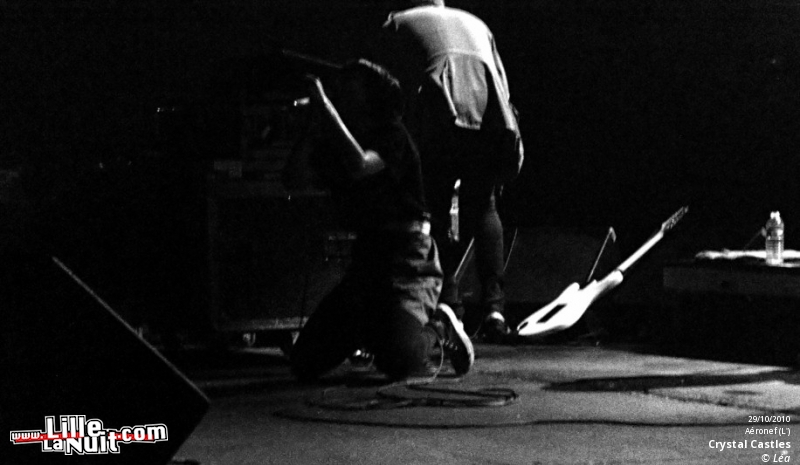 Crystal Castles + Beat Torrent + Slagsmâlsklubben en live - photo n°31