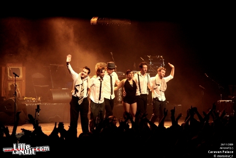 Caravan Palace & Féfé à l’Aéronef en live - photo n°14