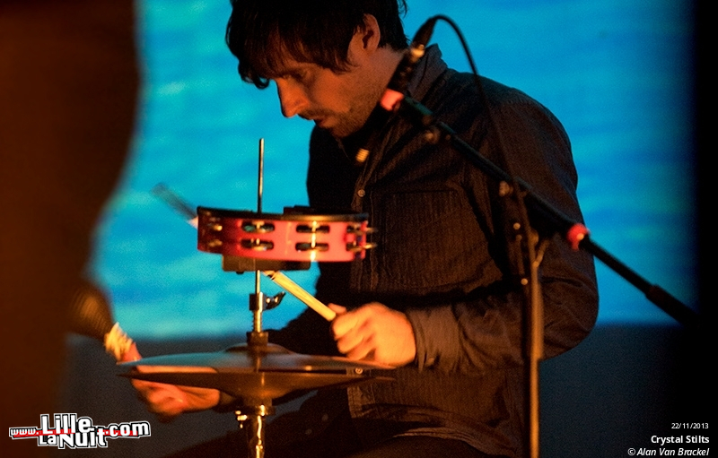 Crystal Stilts + The Holydrug Couple à De Kreun en live - photo n°3