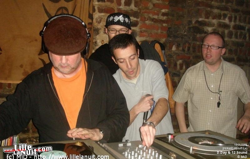 Selecta D.Day & 12 Sound au Djoloff en live - photo n°5