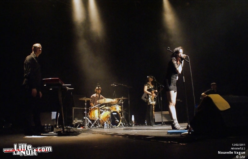 Nouvelle Vague + Samir Barris à l’Aéronef en live - photo n°23