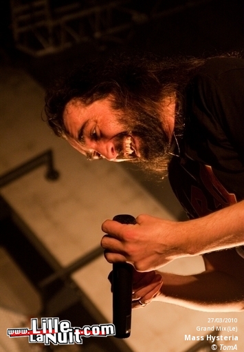 AqME + Mass Hysteria au Grand Mix en live - photo n°11