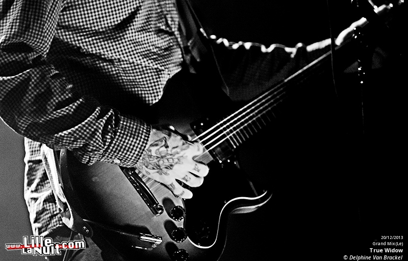 Kurt Vile + True Widow au Grand Mix en live - photo n°24