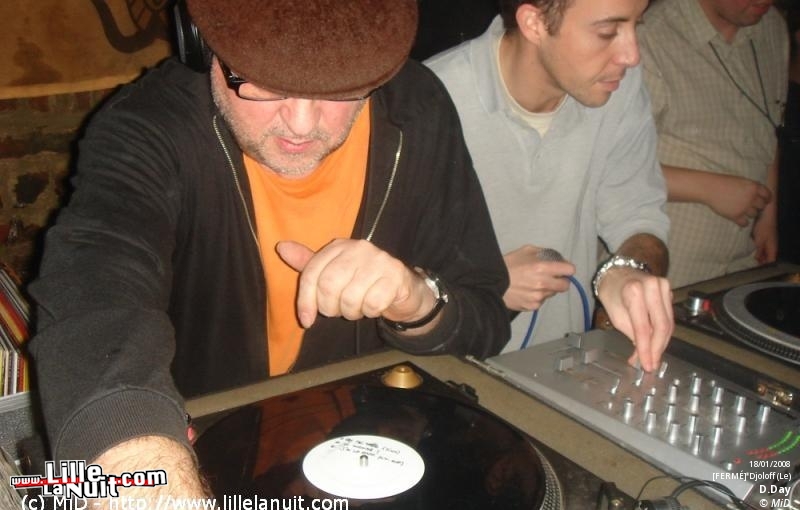 Selecta D.Day & 12 Sound au Djoloff en live - photo n°8