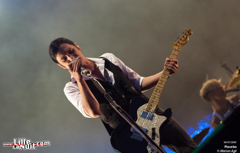Expatriate, Ghinzu, Gossip, Bloc Party, Kaiser Chiefs, Placebo, Crookers au Main Square Festival en live - photo n°16