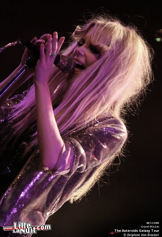 The Asteroids Galaxy Tour et Giana Factory au Grand Mix en live - photo n°14