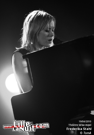 Coeur de Pirate & Fredrika Stahl au Théâtre Sebastopol en live - photo n°17