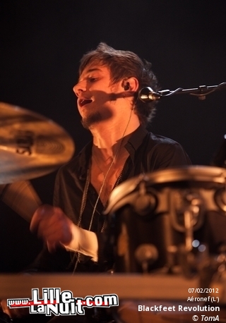 Izia + Blackfeet Revolution à l’Aéronef en live - photo n°15