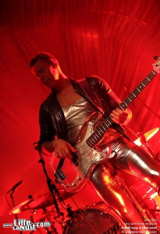 Dour Festival 2012 – Jour 2 (part 1) : Speech Debelle, 1995, Vegas, etc. en live - photo n°58