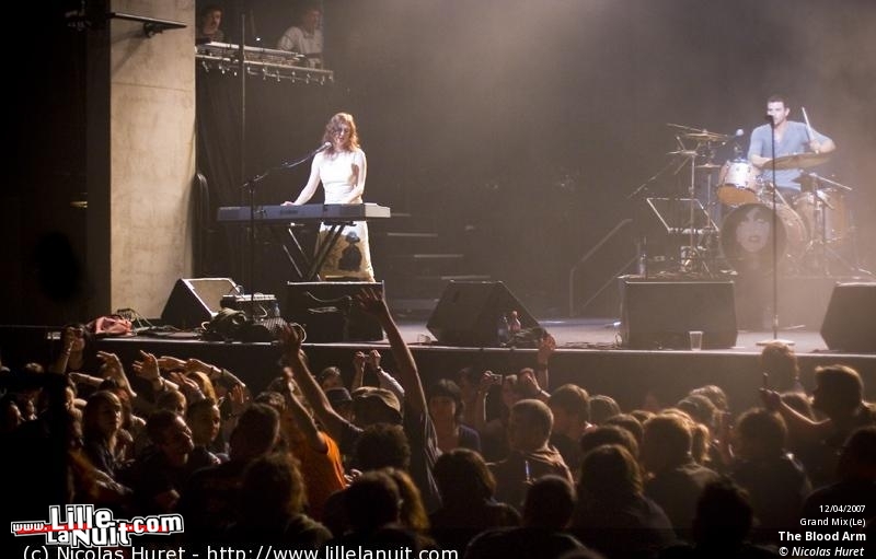 The Blood Arm & The Big Hatband au Grand Mix en live - photo n°2