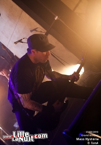 AqME + Mass Hysteria au Grand Mix en live - photo n°13