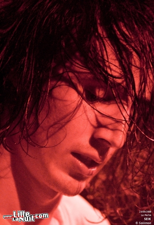 Simdiese6, Cercueil, l’Objet et Sexual Earthquake in Kobe au Théâtre Le Poche en live - photo n°1