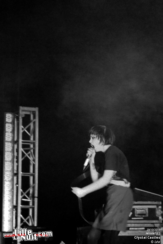 Crystal Castles + Beat Torrent + Slagsmâlsklubben en live - photo n°30