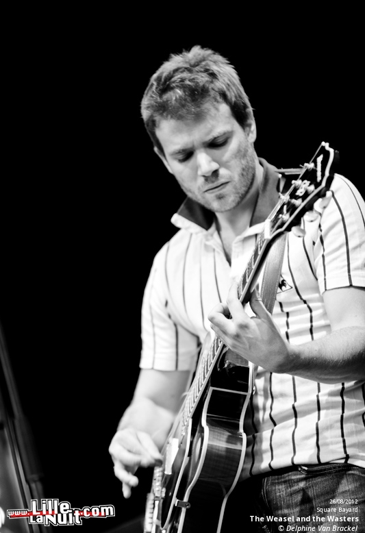 Le Cabaret Vert 2012 – jour 4 : Charlie Winston, The Weasel and the Wasters, Caravan Palace, etc. en live - photo n°3