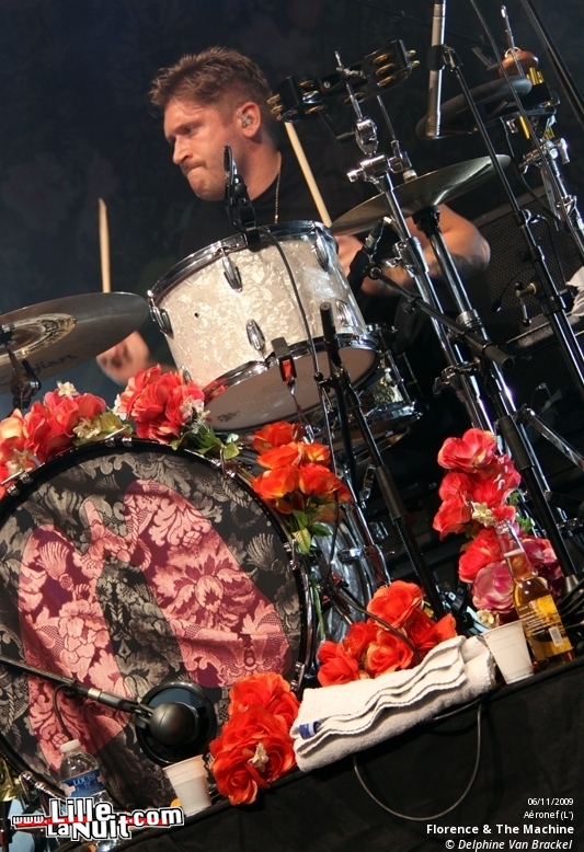 Le Festival des Inrocks – Passion Pit, Florence & The Machine, Lissy Trullie, Two Door Cinema Club en live - photo n°18