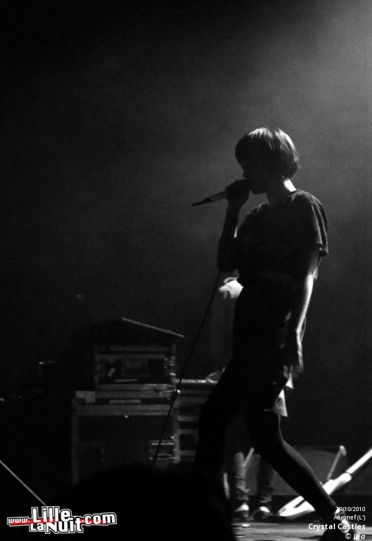 Crystal Castles + Beat Torrent + Slagsmâlsklubben en live - photo n°28