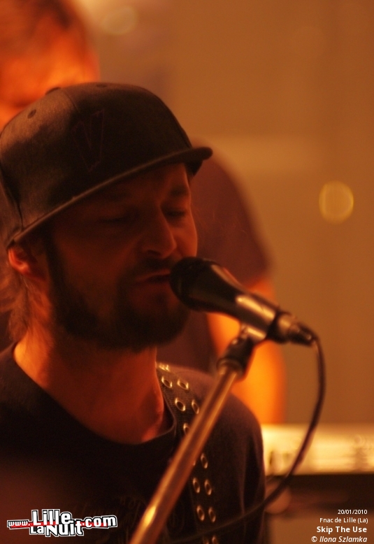 Skip the Use en showcase à la Fnac de Lille en live - photo n°2