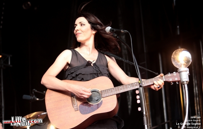 Cabaret vert – Jour 1 – Birdy Nam Nam, Ghinzu, la Grande Sophie en live - photo n°16