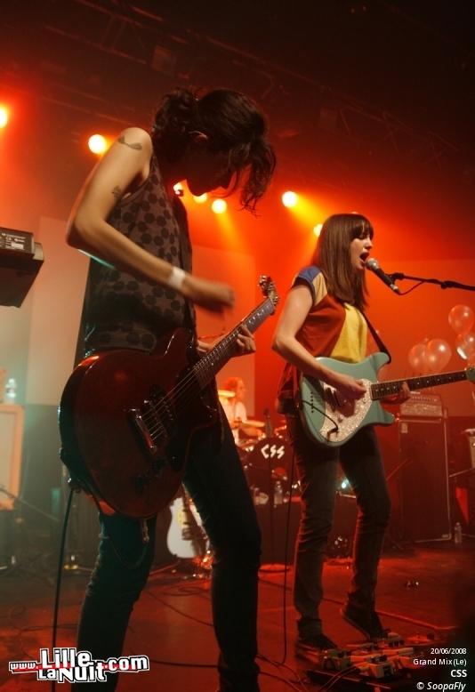 CSS, Curry and Coco et Poney Poney au Bataclan en live - photo n°25