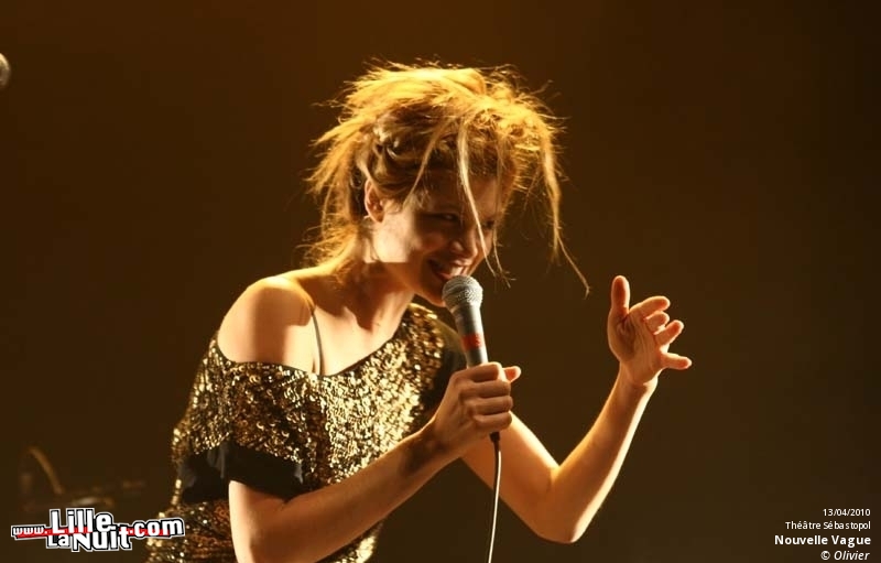 Nouvelle Vague, An Pierlé & White Velvet & Amélie au Théatre Sebastopol en live - photo n°8