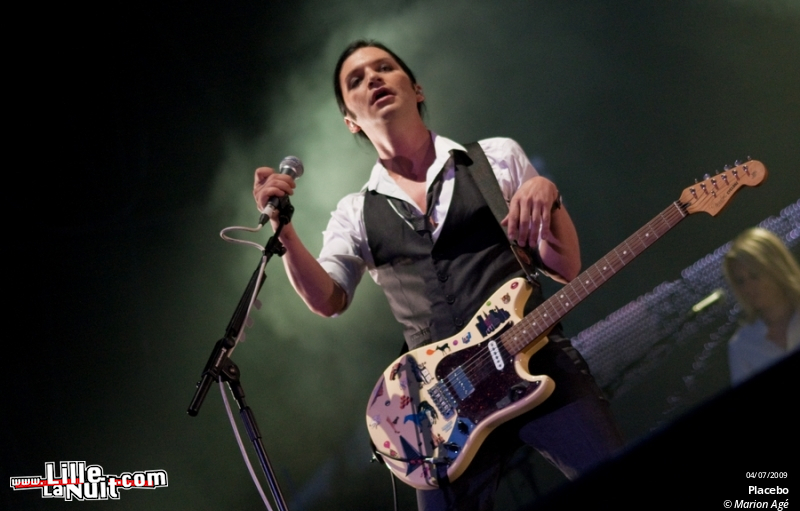 Expatriate, Ghinzu, Gossip, Bloc Party, Kaiser Chiefs, Placebo, Crookers au Main Square Festival en live - photo n°9